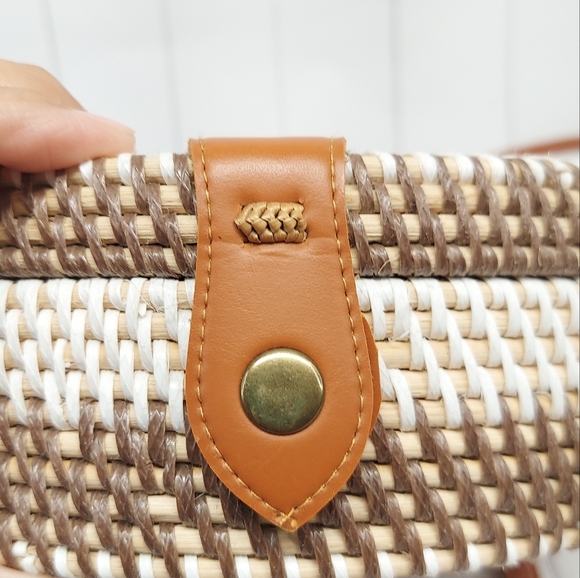 Handwoven Round Bag - Picture 13 of 15